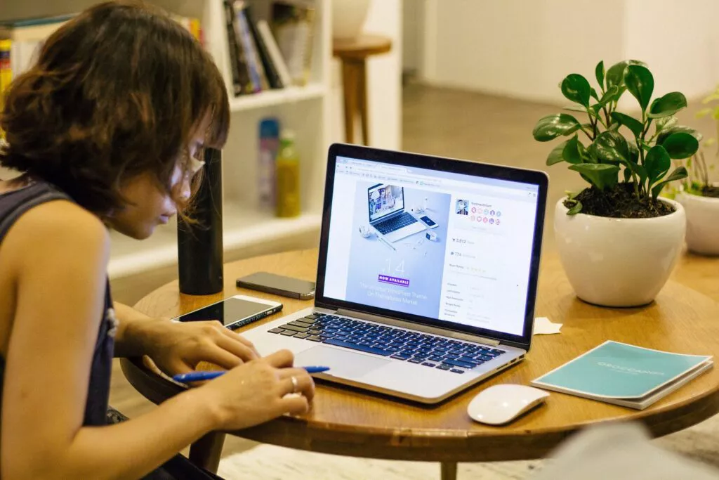 women working form home